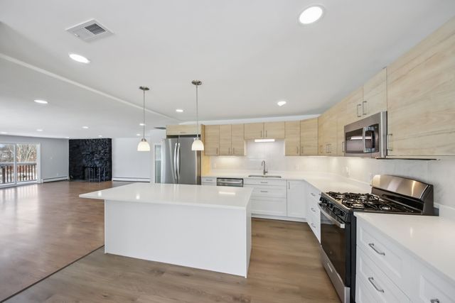 42088 N Old Lake Avenue, Antioch, IL 60002