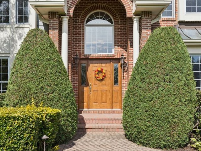 412 Cherry Creek Lane, Prospect Heights, IL 60070