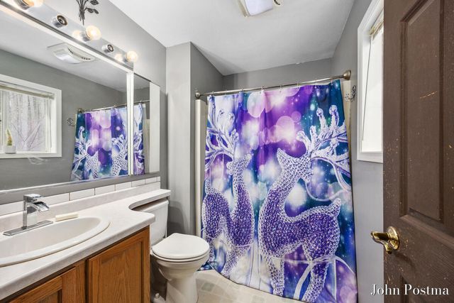 17276 Violet Ruth Drive, Cedar Springs, MI 49319