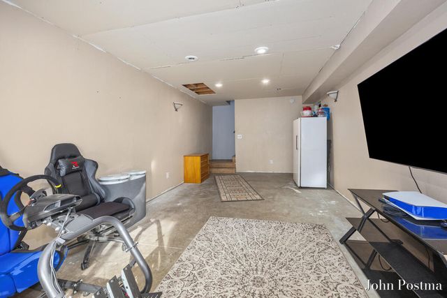 17276 Violet Ruth Drive, Cedar Springs, MI 49319