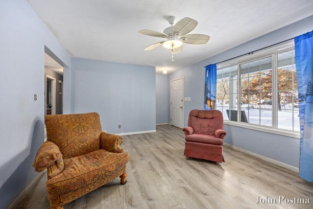 17276 Violet Ruth Drive, Cedar Springs, MI 49319