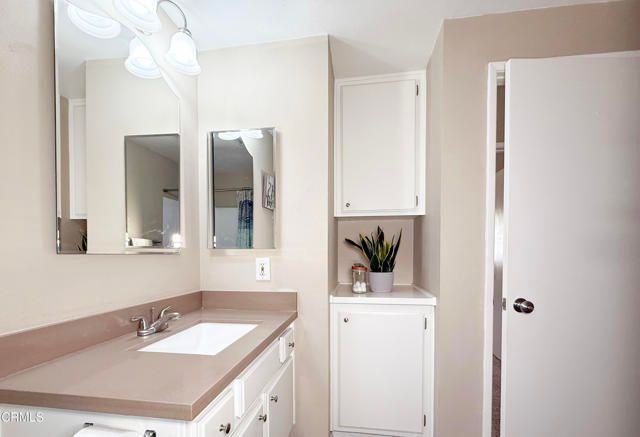 2016 Blackberry Circle, Oxnard, CA 93036