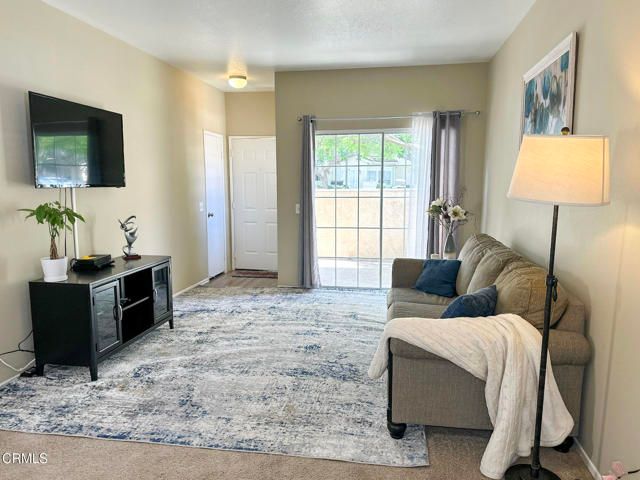 2016 Blackberry Circle, Oxnard, CA 93036