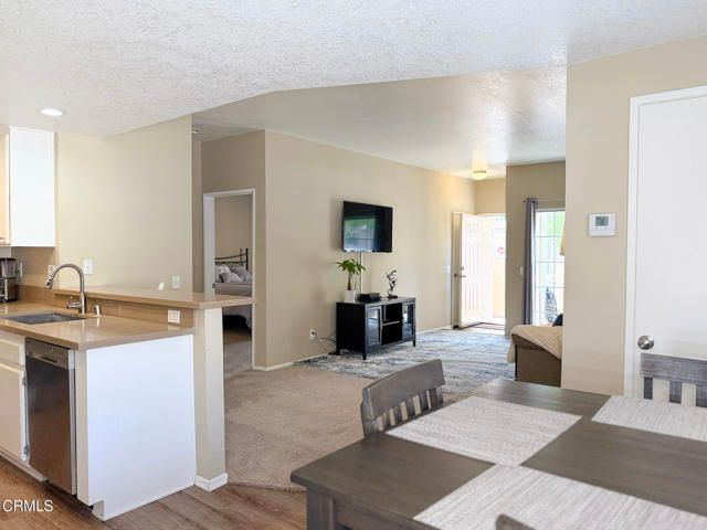 2016 Blackberry Circle, Oxnard, CA 93036