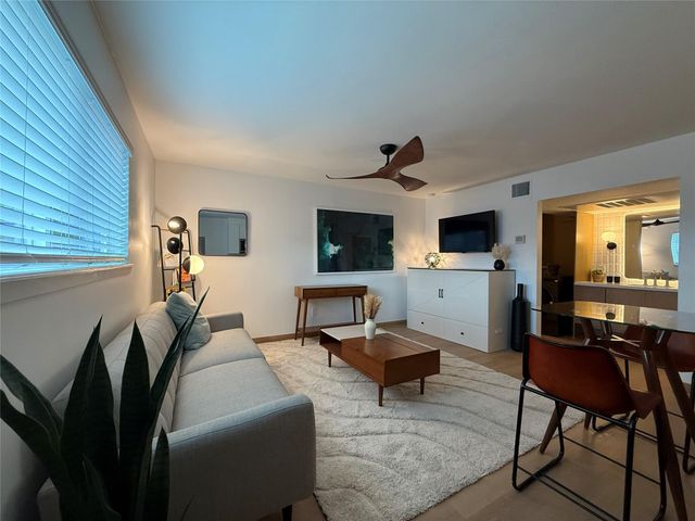 1901 Richmond Avenue 42, Houston, TX 77098