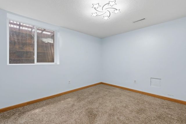 502 15th Street W, Hastings, MN 55033