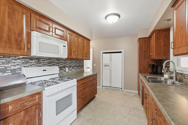 502 15th Street W, Hastings, MN 55033