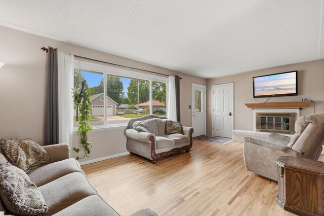 502 15th Street W, Hastings, MN 55033