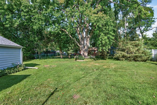 2909 Pascal Street, Roseville, MN 55113