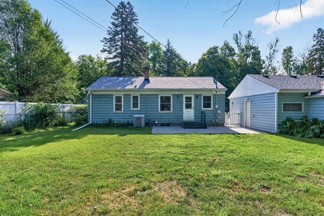 2909 Pascal Street, Roseville, MN 55113