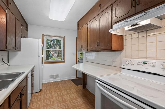 2909 Pascal Street, Roseville, MN 55113