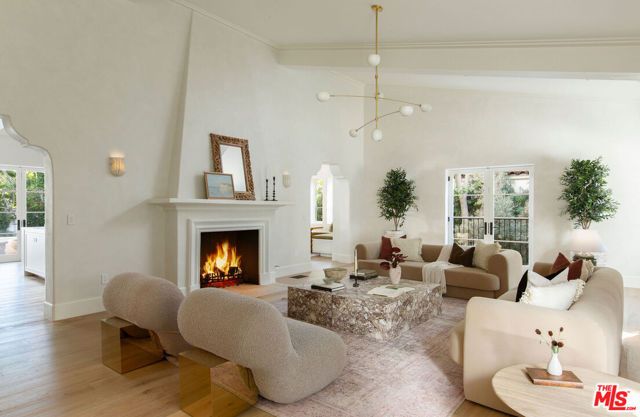 624 N Arden Drive, Beverly Hills, CA 90210