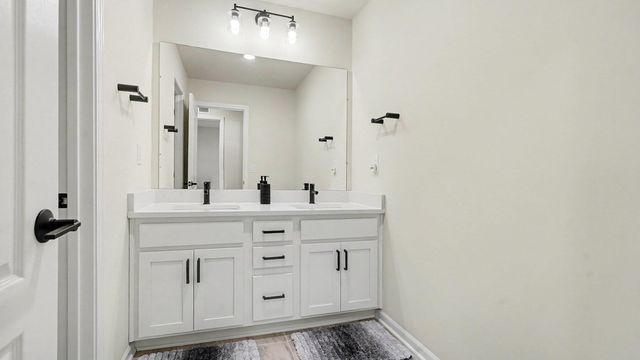 5512 E Spaniel Drive, Ann Arbor, MI 48108