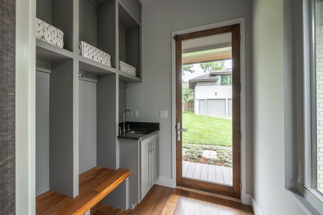 2313 Warfield Ln, Nashville, TN 37215