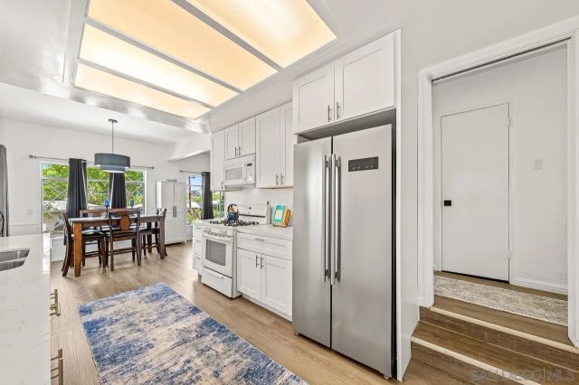 705 Beacon Pl, Escondido, CA 92025
