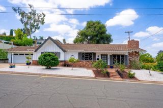705 Beacon Pl, Escondido, CA 92025