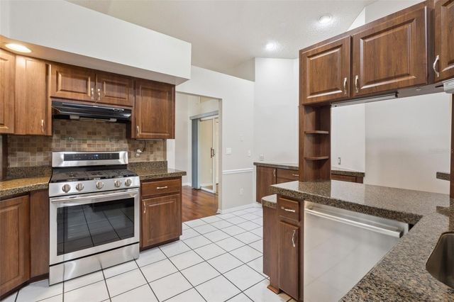 6122 WADE STREET, Leesburg, FL 34748