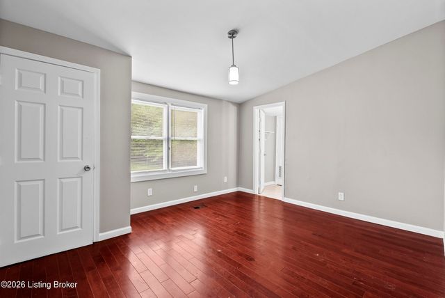 1263 Forest Dr, Louisville, KY 40219