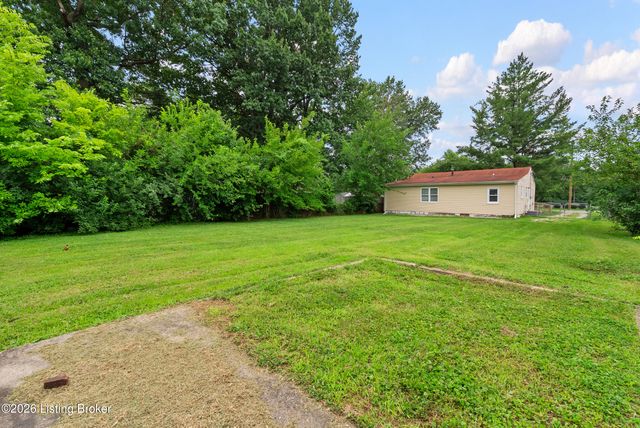 1263 Forest Dr, Louisville, KY 40219