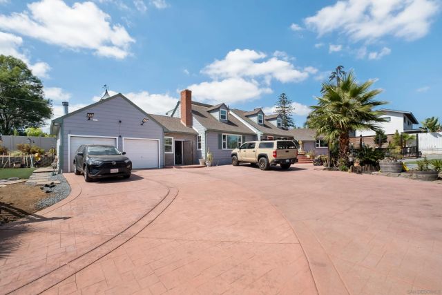 8710 Echo Dr, La Mesa, CA 91941