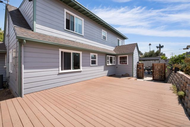8710 Echo Dr, La Mesa, CA 91941