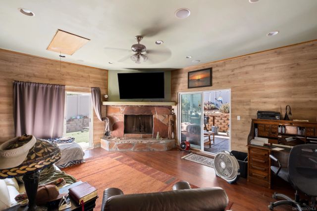 8710 Echo Dr, La Mesa, CA 91941