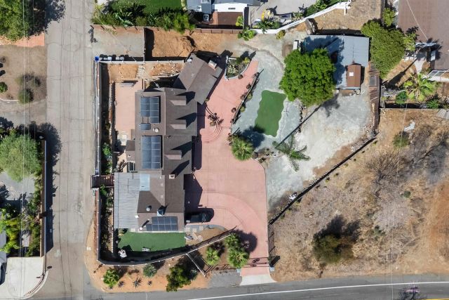 8710 Echo Dr, La Mesa, CA 91941