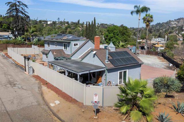 8710 Echo Dr, La Mesa, CA 91941