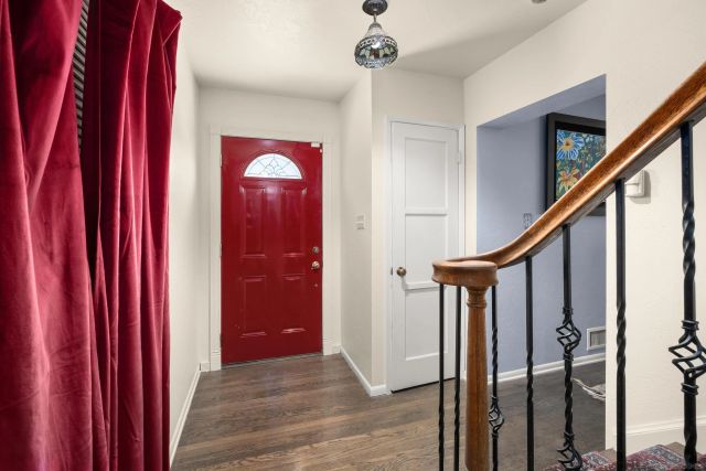 8710 Echo Dr, La Mesa, CA 91941