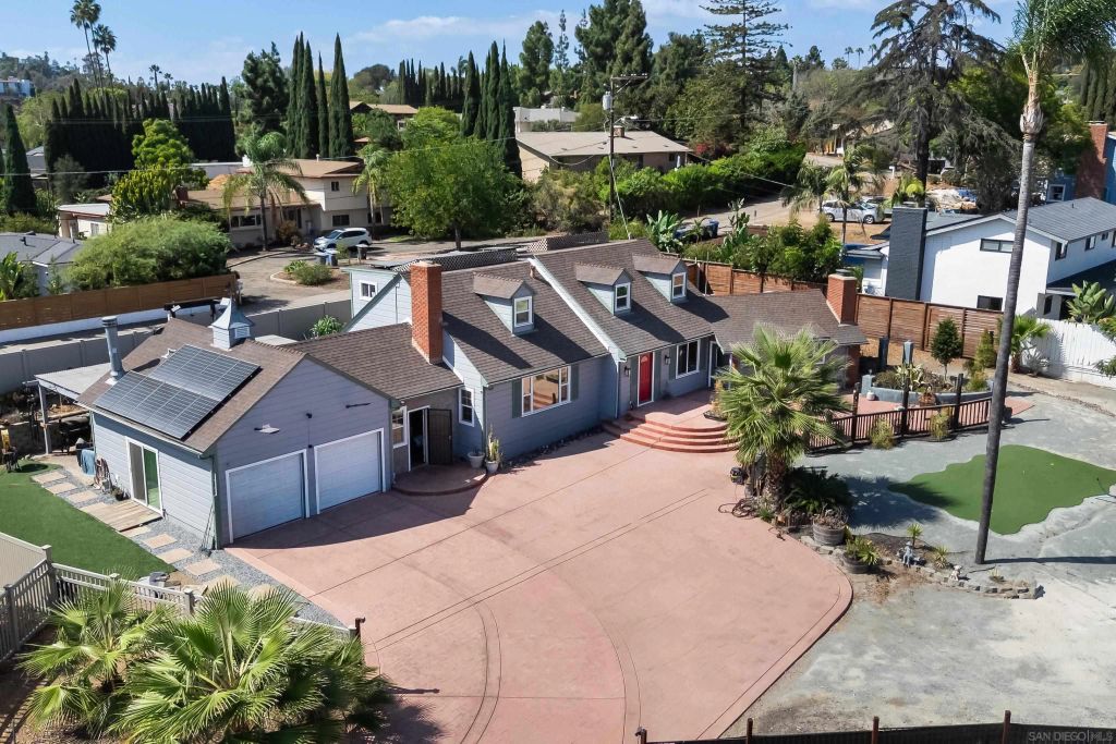 8710 Echo Dr, La Mesa, CA 91941