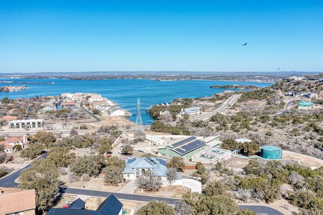 303 Left LN, Horseshoe Bay, TX 78657