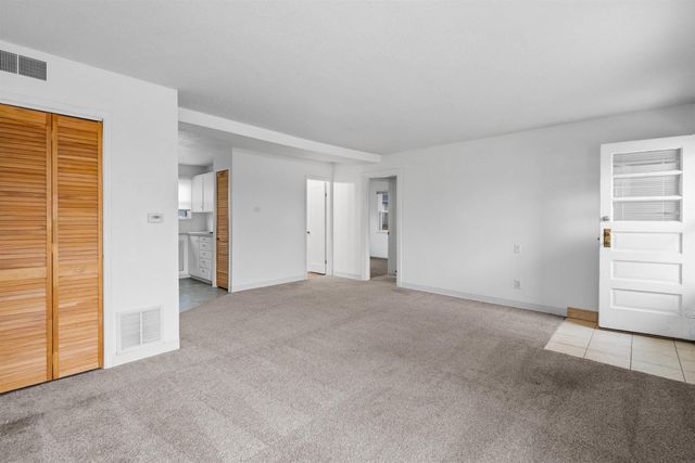 305 Poplar Avenue, Waterloo, IA 50703