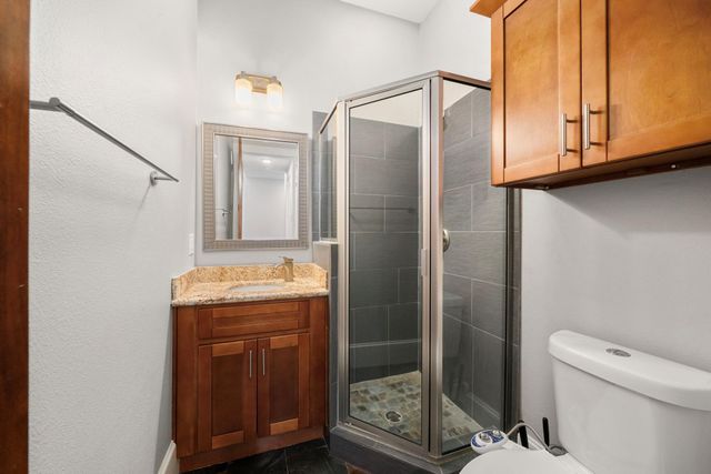 2022 Sabine Street, Houston, TX 77007