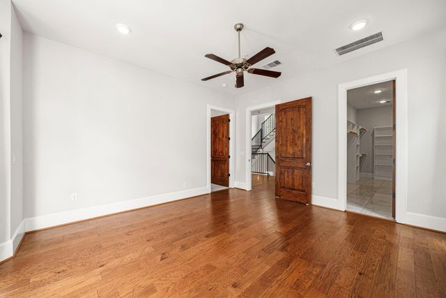 2022 Sabine Street, Houston, TX 77007