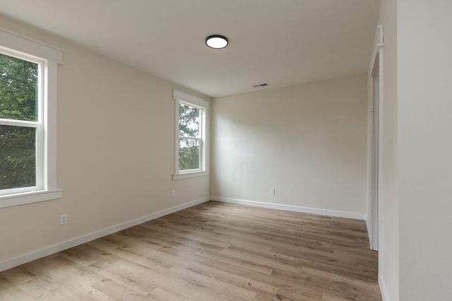 308 E Washington Street, Pierce City, MO 65723