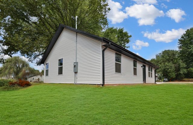 308 E Washington Street, Pierce City, MO 65723