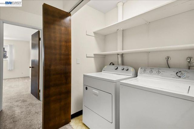 2133 Santa Clara Ave 217, Alameda, CA 94501
