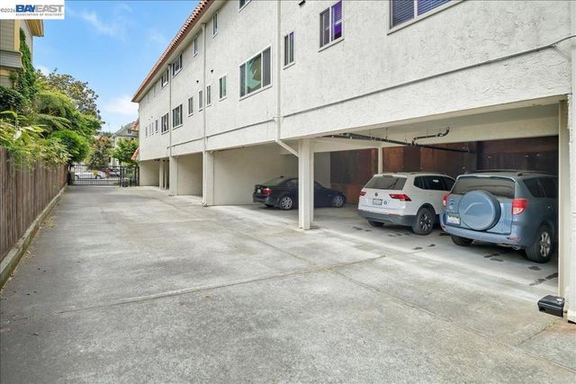 2133 Santa Clara Ave 217, Alameda, CA 94501