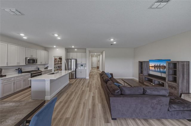 12253 CATTLESIDE DRIVE, Riverview, FL 33579