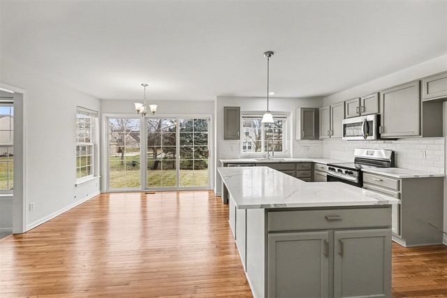 8084 Creek Bend Drive, Ypsilanti, MI 48197