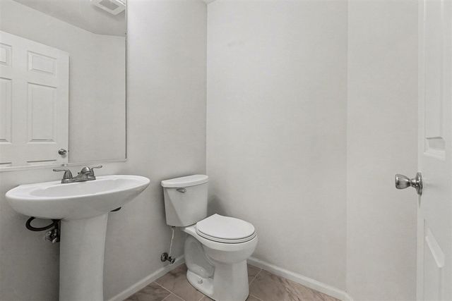 8084 Creek Bend Drive, Ypsilanti, MI 48197