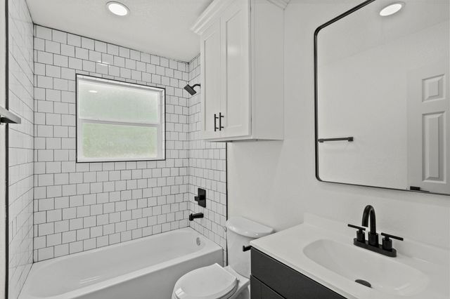16119 Blue Bird Street, Santa Fe, TX 77517