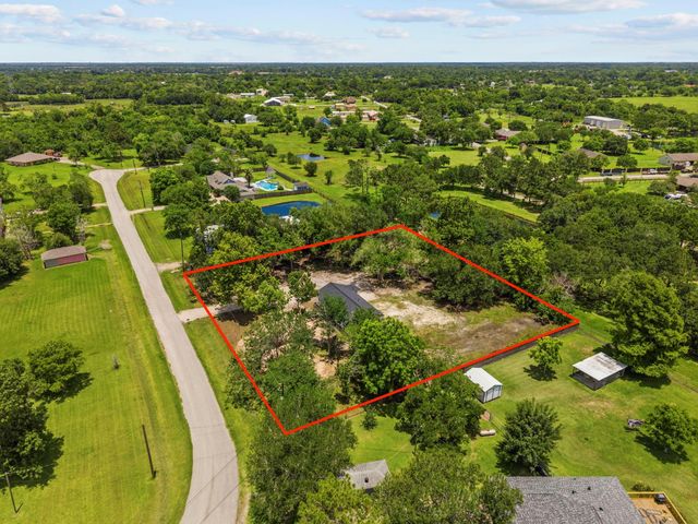 16119 Blue Bird Street, Santa Fe, TX 77517