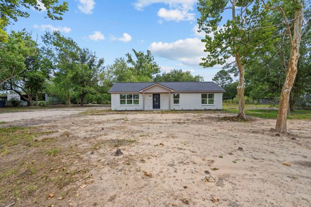 16119 Blue Bird Street, Santa Fe, TX 77517