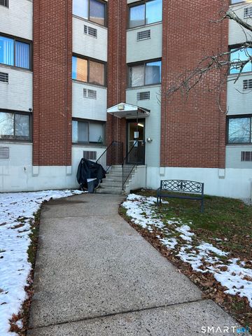 1700 Broadbridge Avenue A14, Stratford, CT 06614