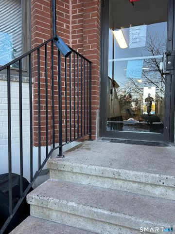 1700 Broadbridge Avenue A14, Stratford, CT 06614