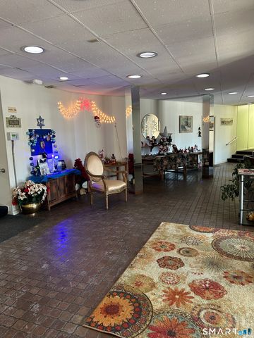 1700 Broadbridge Avenue A14, Stratford, CT 06614