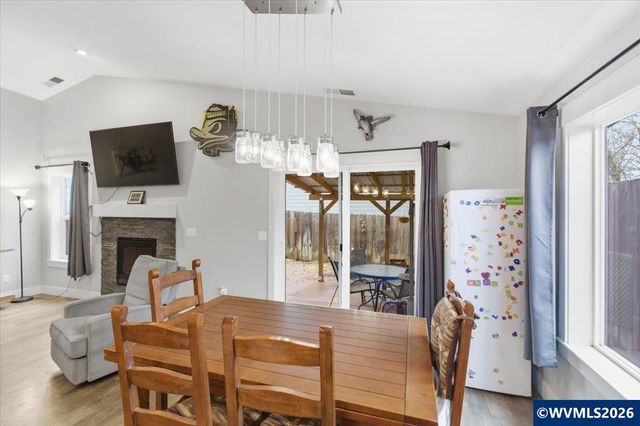 806 Wassom St, Lebanon, OR 97355