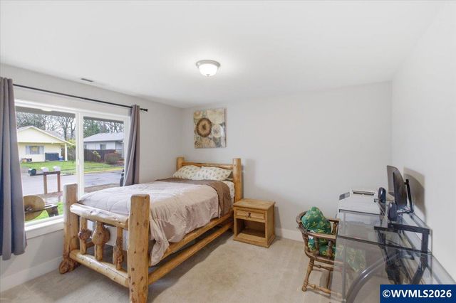 806 Wassom St, Lebanon, OR 97355