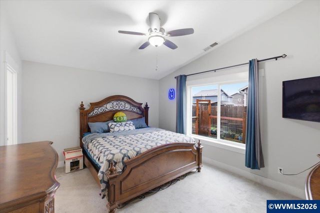 806 Wassom St, Lebanon, OR 97355